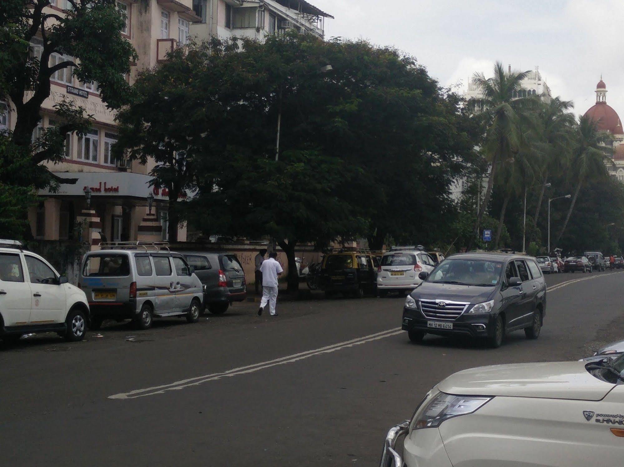 Strand Hotel, Colaba Mumbai Exterior photo